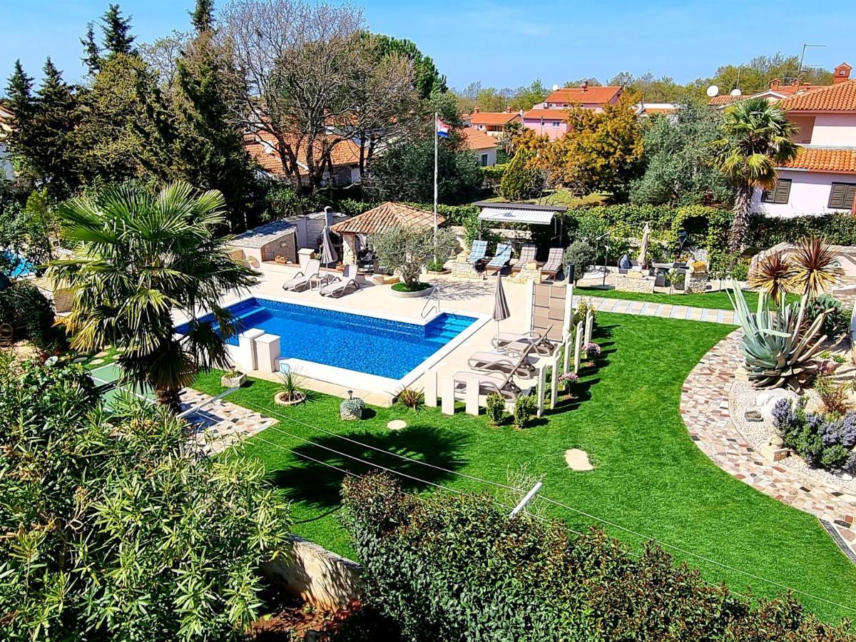 Apartment Villa Engel With Pool Poreč Extérieur photo