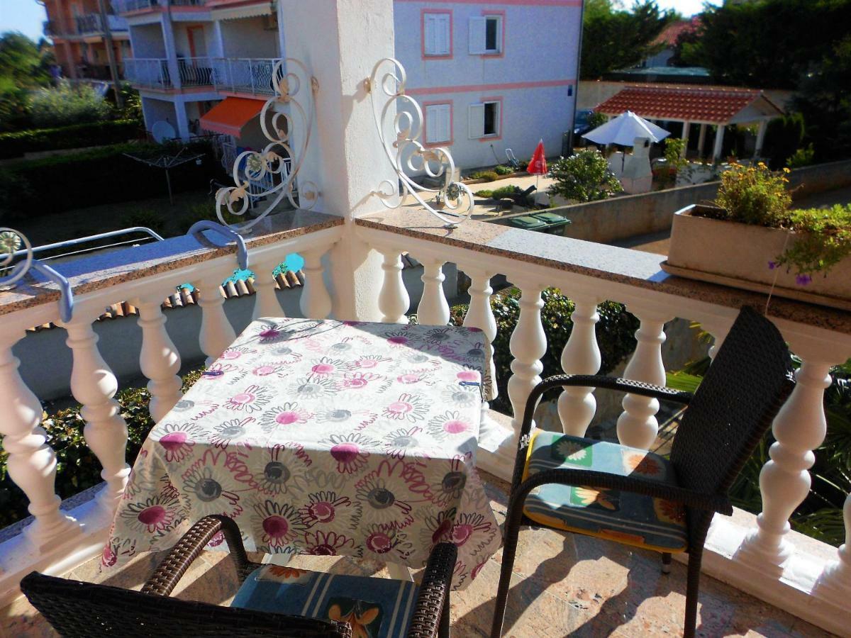 Apartment Villa Engel With Pool Poreč Extérieur photo